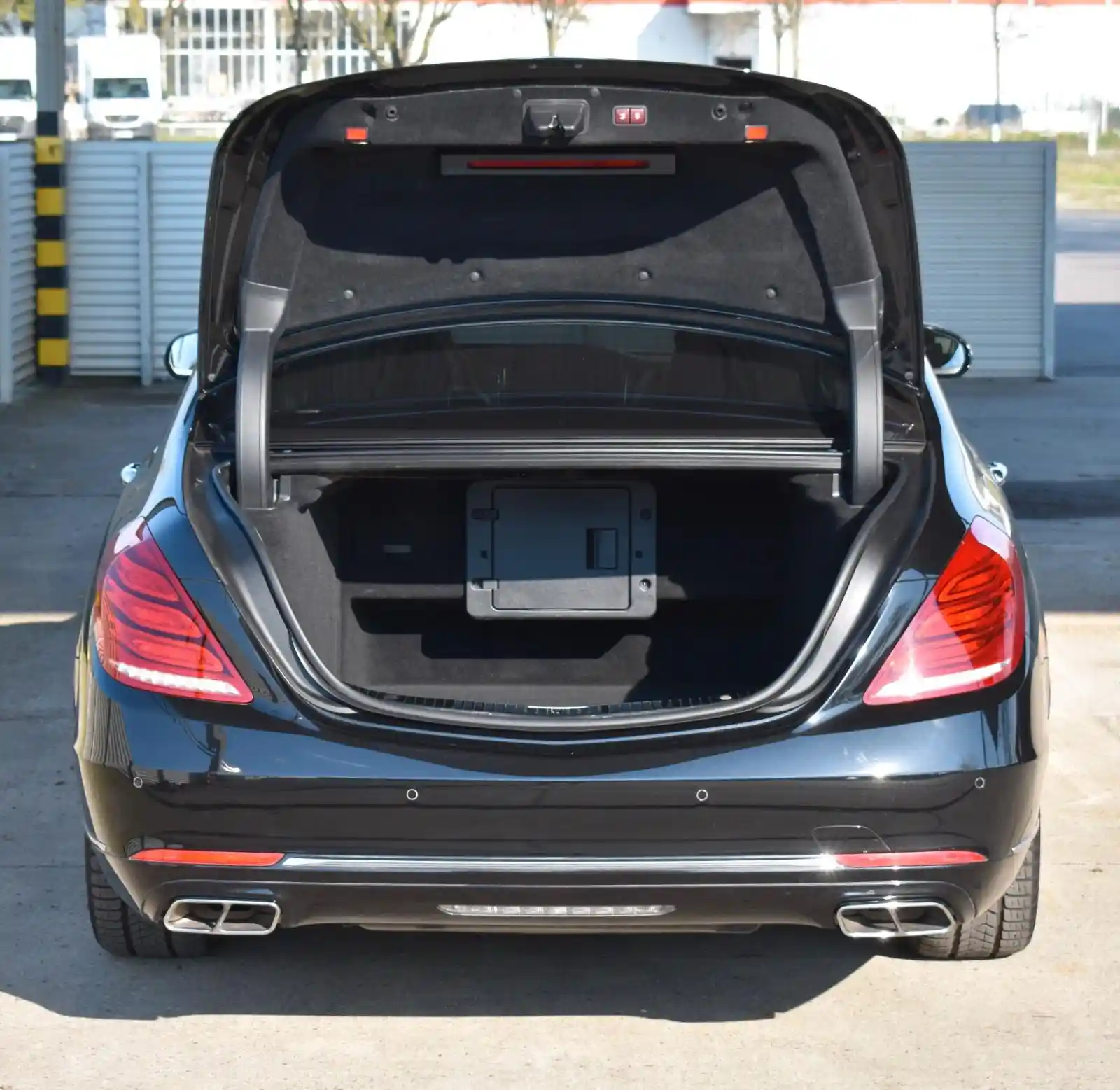 Mercedes-Benz S 600