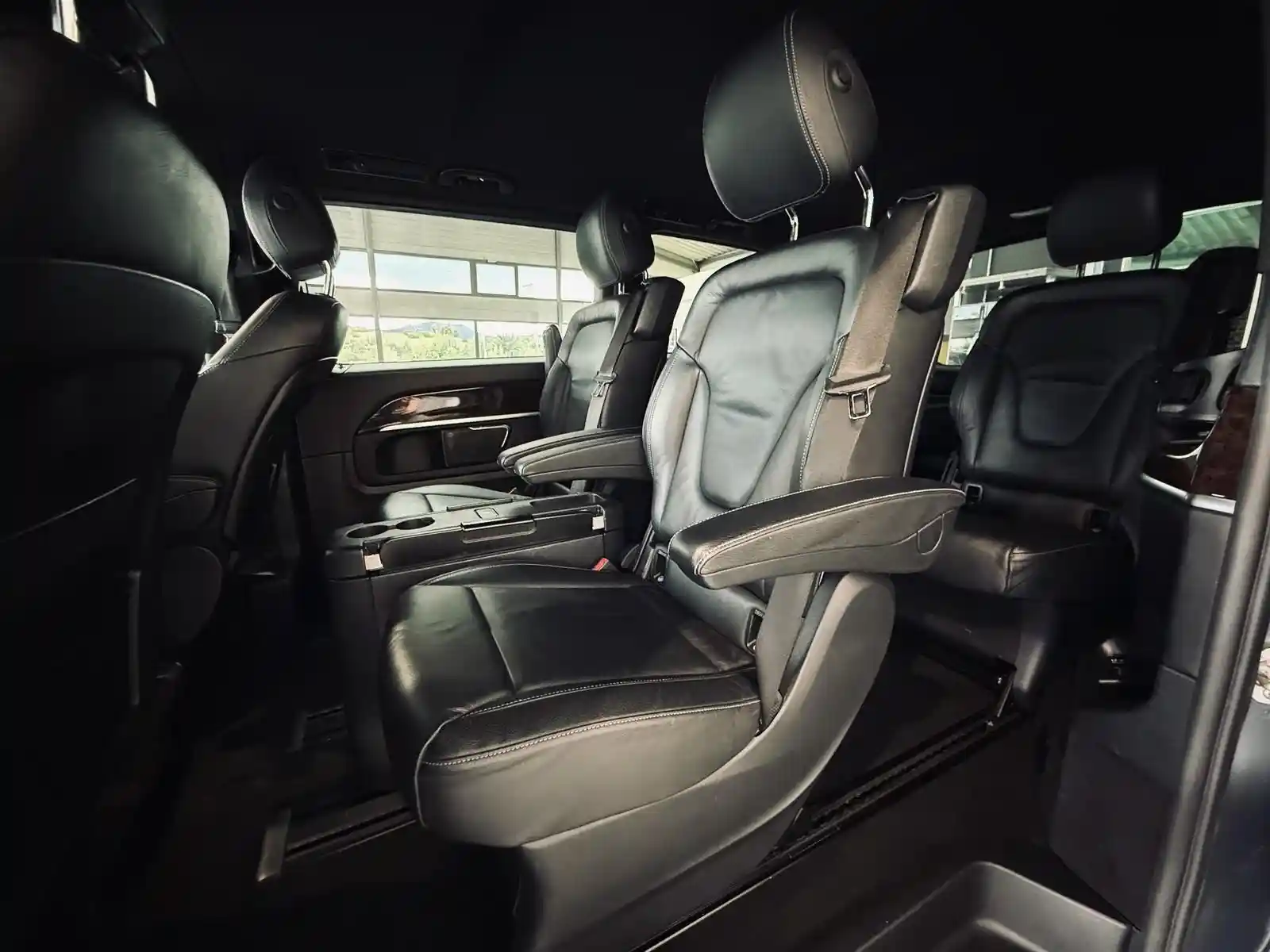 Mercedes-Benz V 250