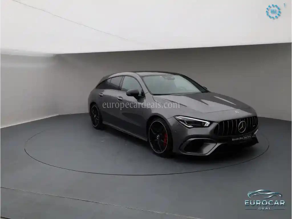Mercedes-Benz CLA 45 AMG Shooting Brake
