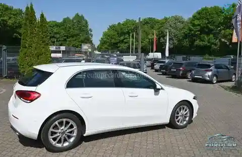 Mercedes-Benz A 200
