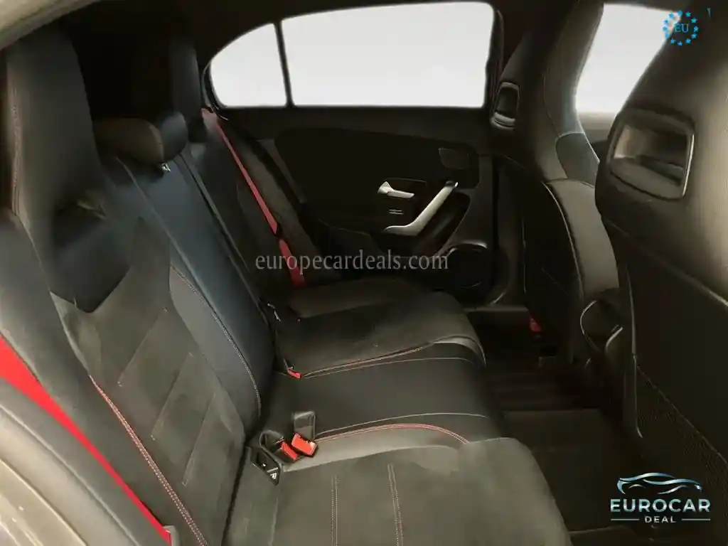 Mercedes-Benz A 35 AMG