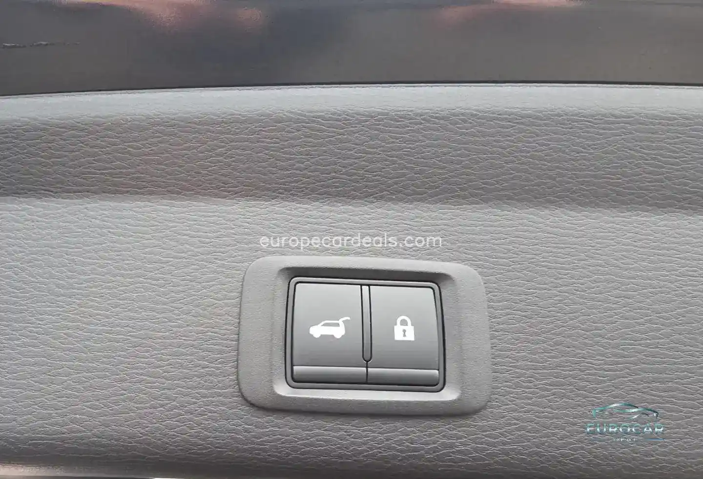 Mitsubishi Plug-in Hybrid Outlander