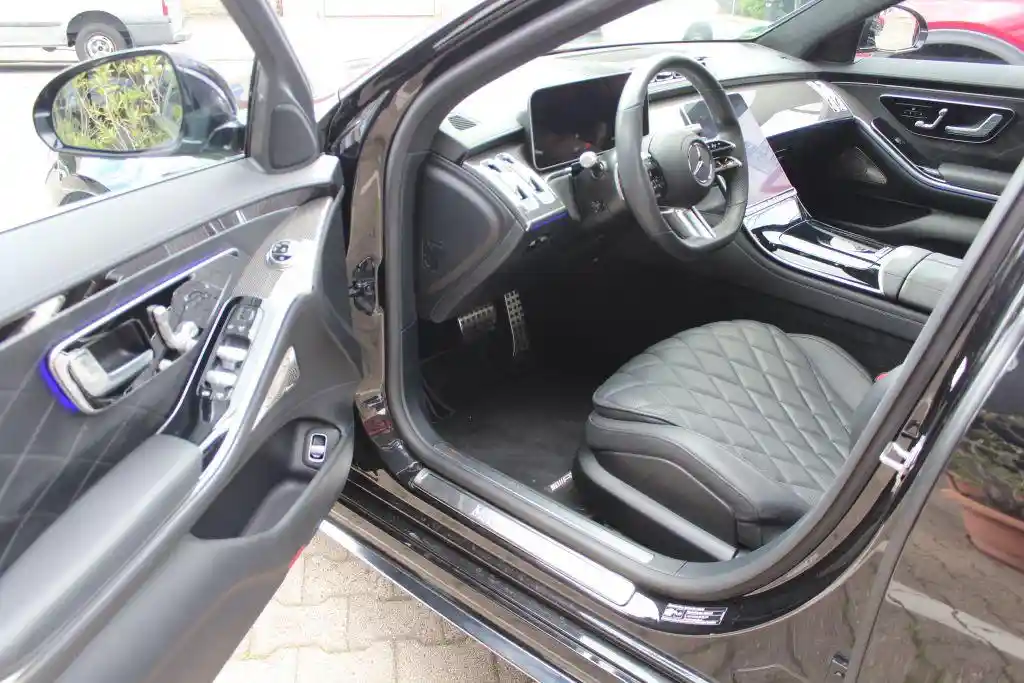 Mercedes-Benz S 500