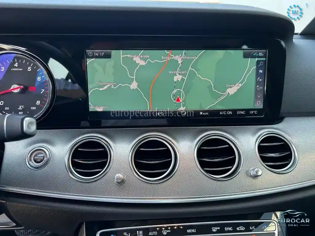 Mercedes-Benz E 300