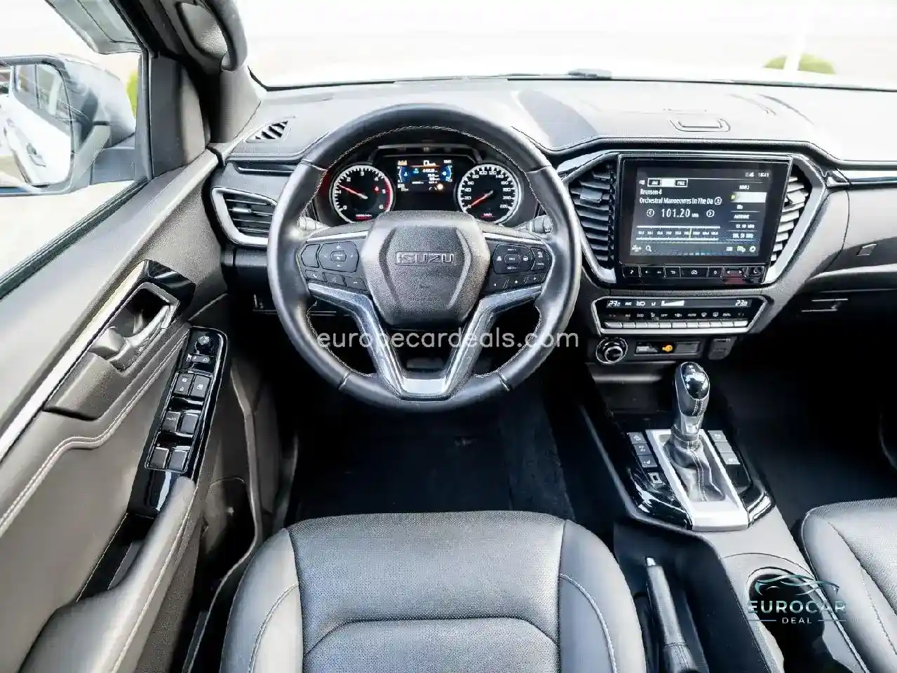 Double Cab 4WD V-CROSS