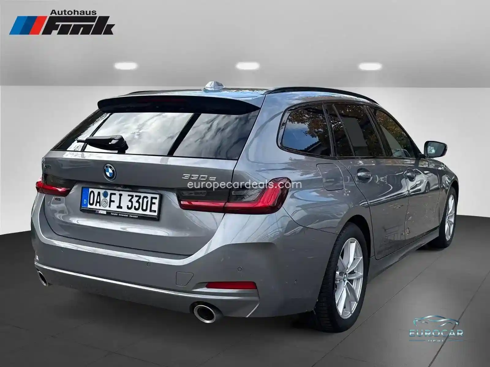 BMW 330