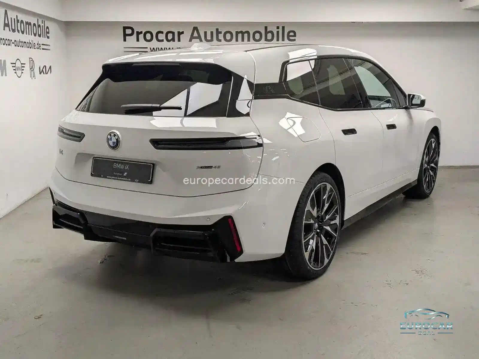 BMW iX