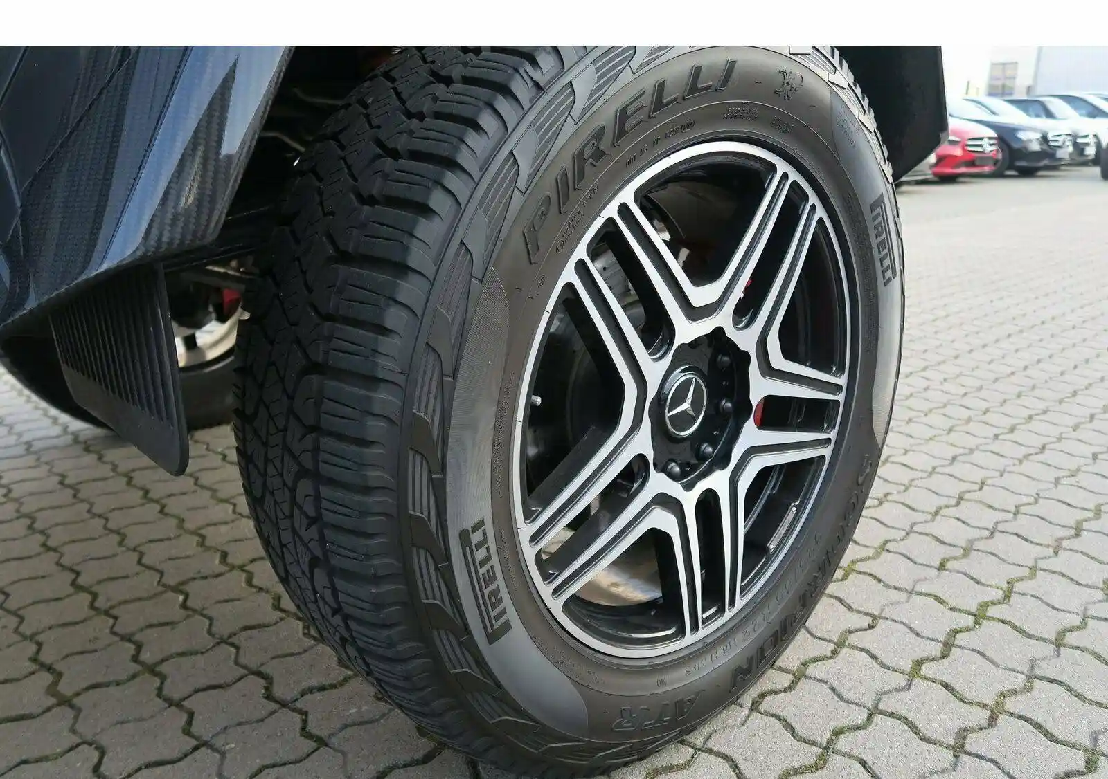 Mercedes-Benz G 500