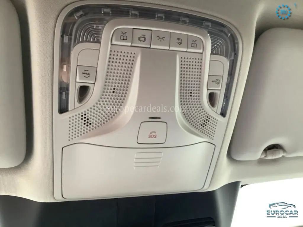 Mercedes-Benz V 220