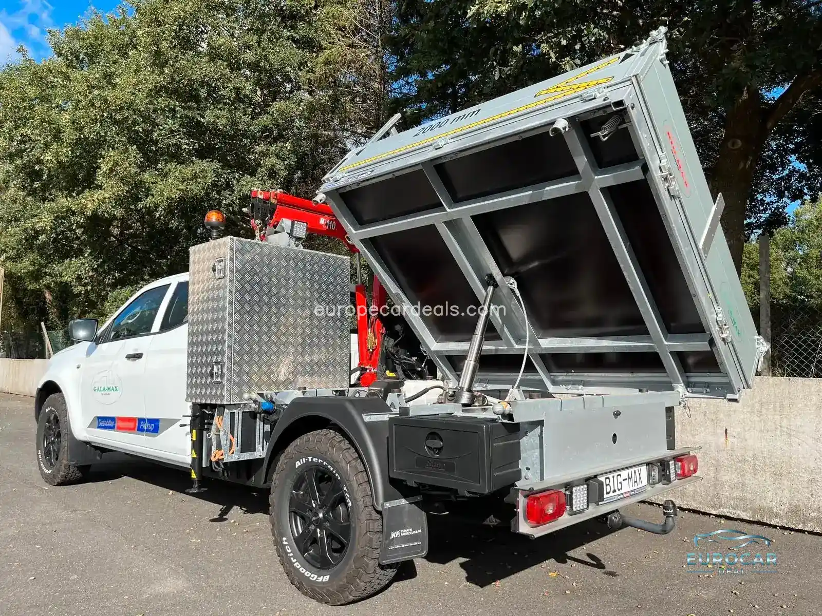 Space Cab L AT BIG-MAX L2 Kipper und Kran
