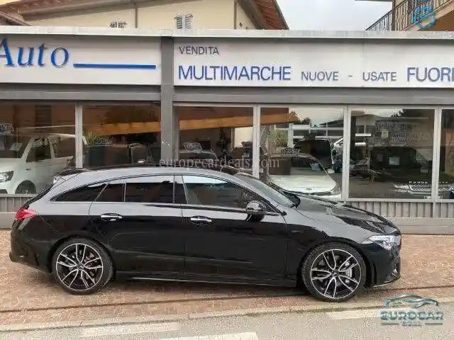 Mercedes-Benz CLA 35 AMG
