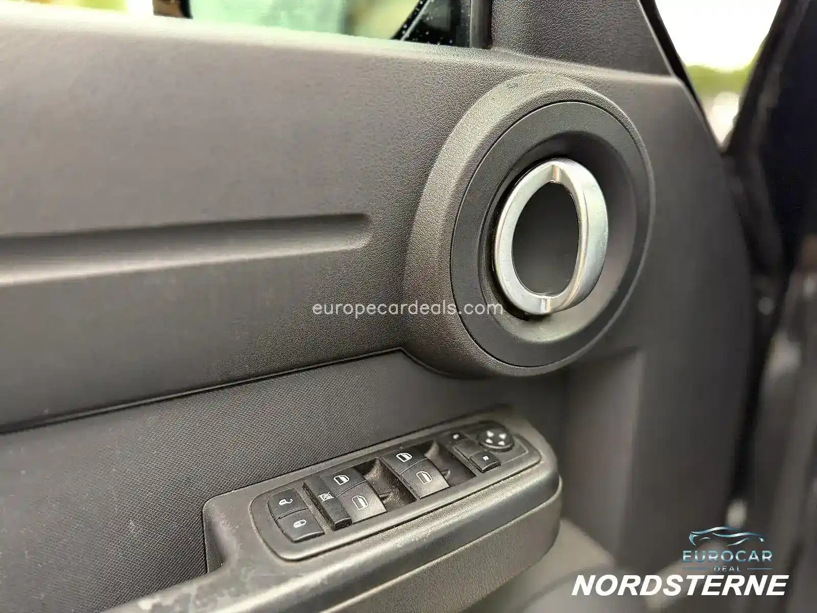 Dodge Nitro