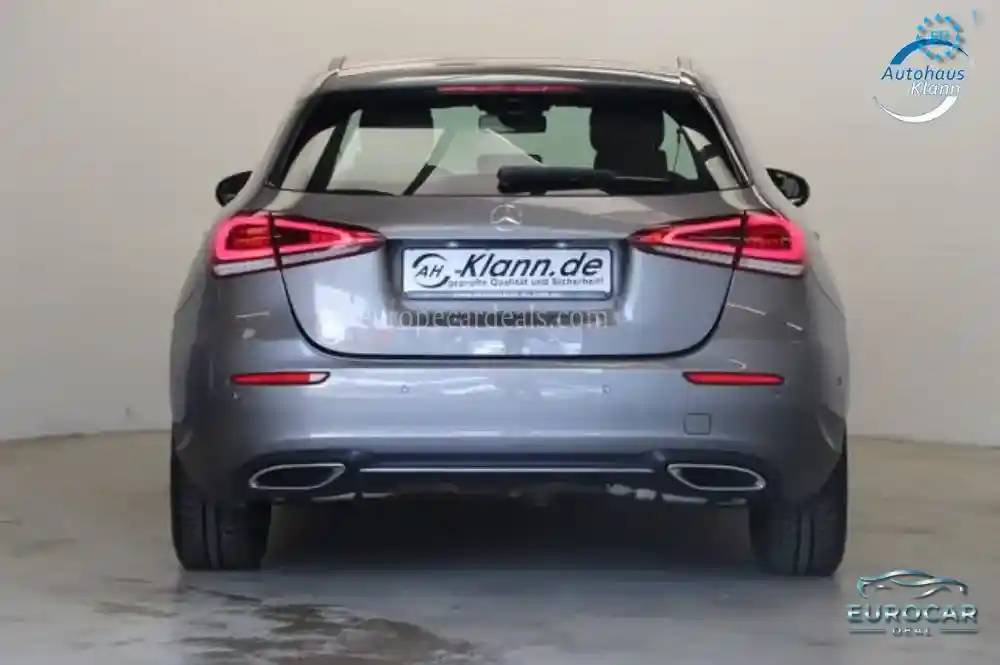 Mercedes-Benz A 220