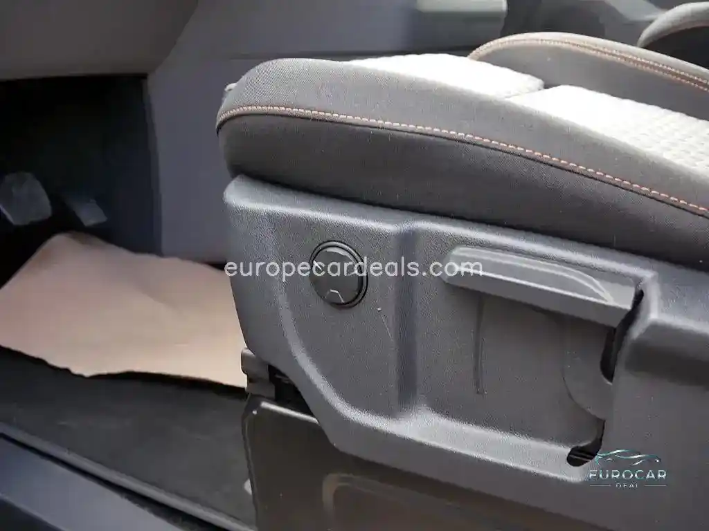Volkswagen T7 Caravelle