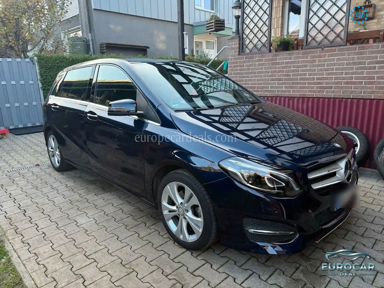 Mercedes-Benz B 180
