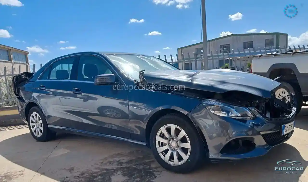 Mercedes-Benz E 200