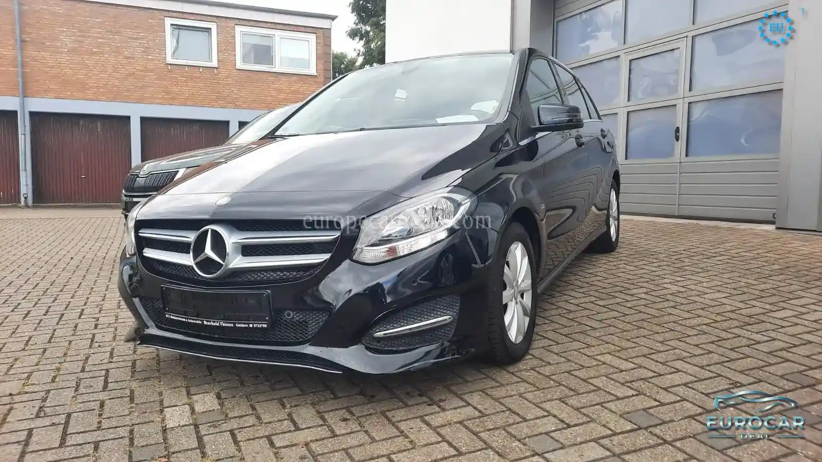 Mercedes-Benz B 180