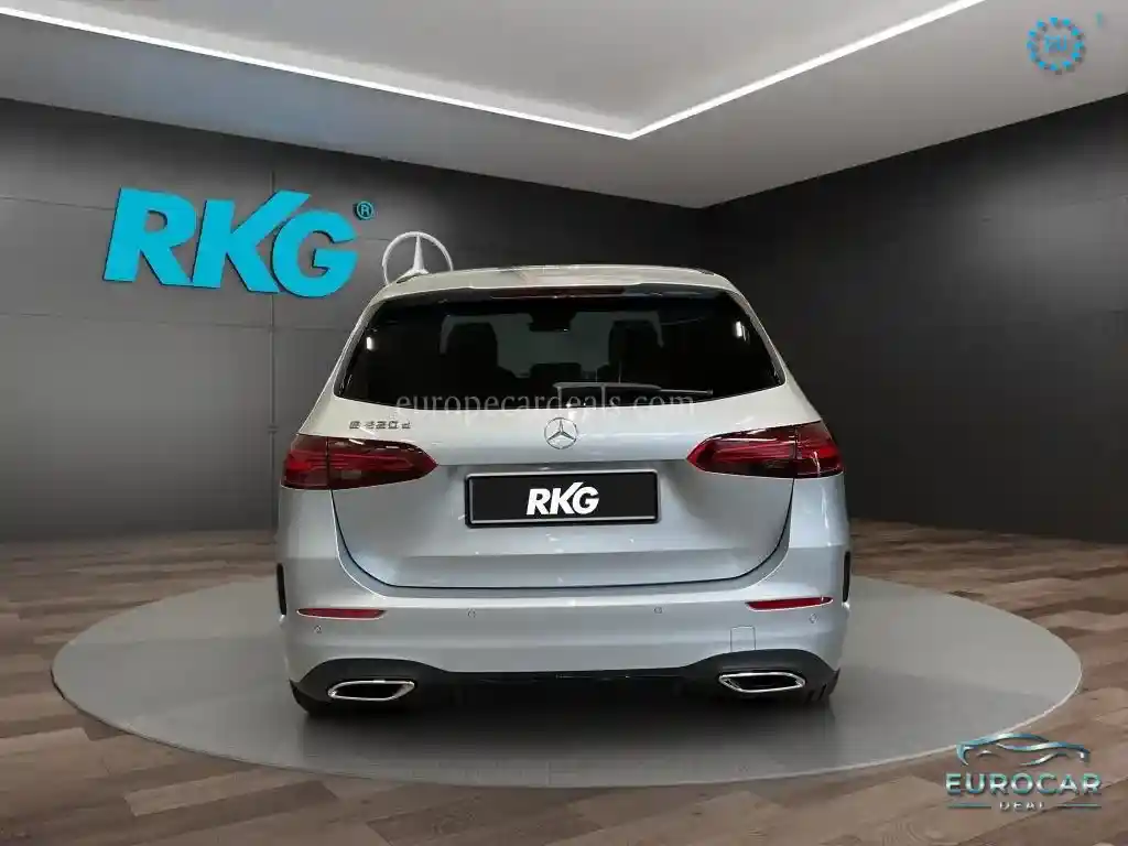 Mercedes-Benz B 220
