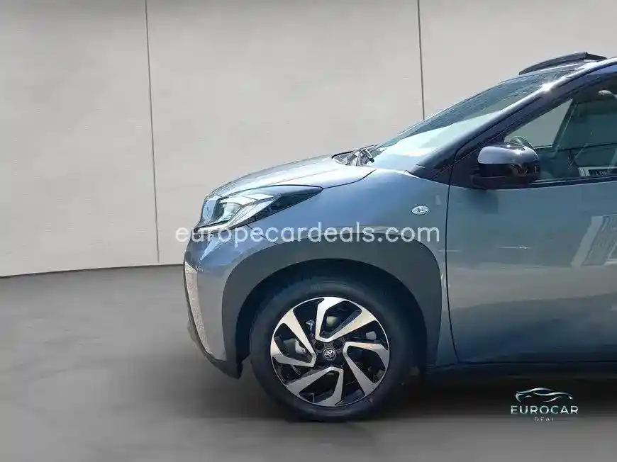 Toyota Aygo (X)