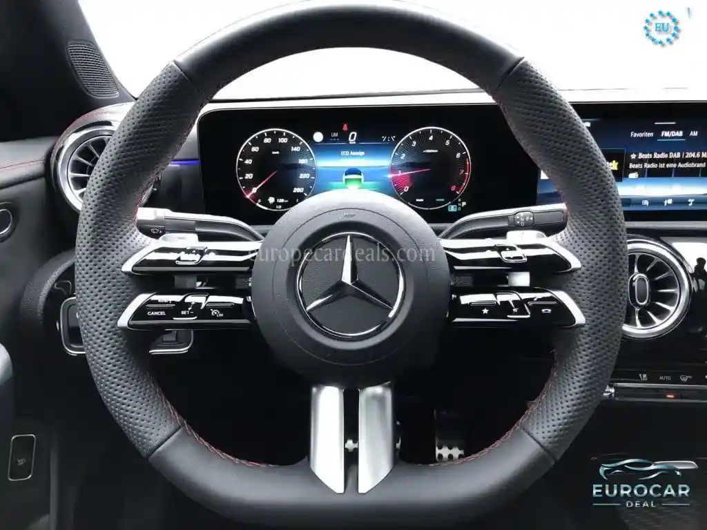 Mercedes-Benz CLA 180