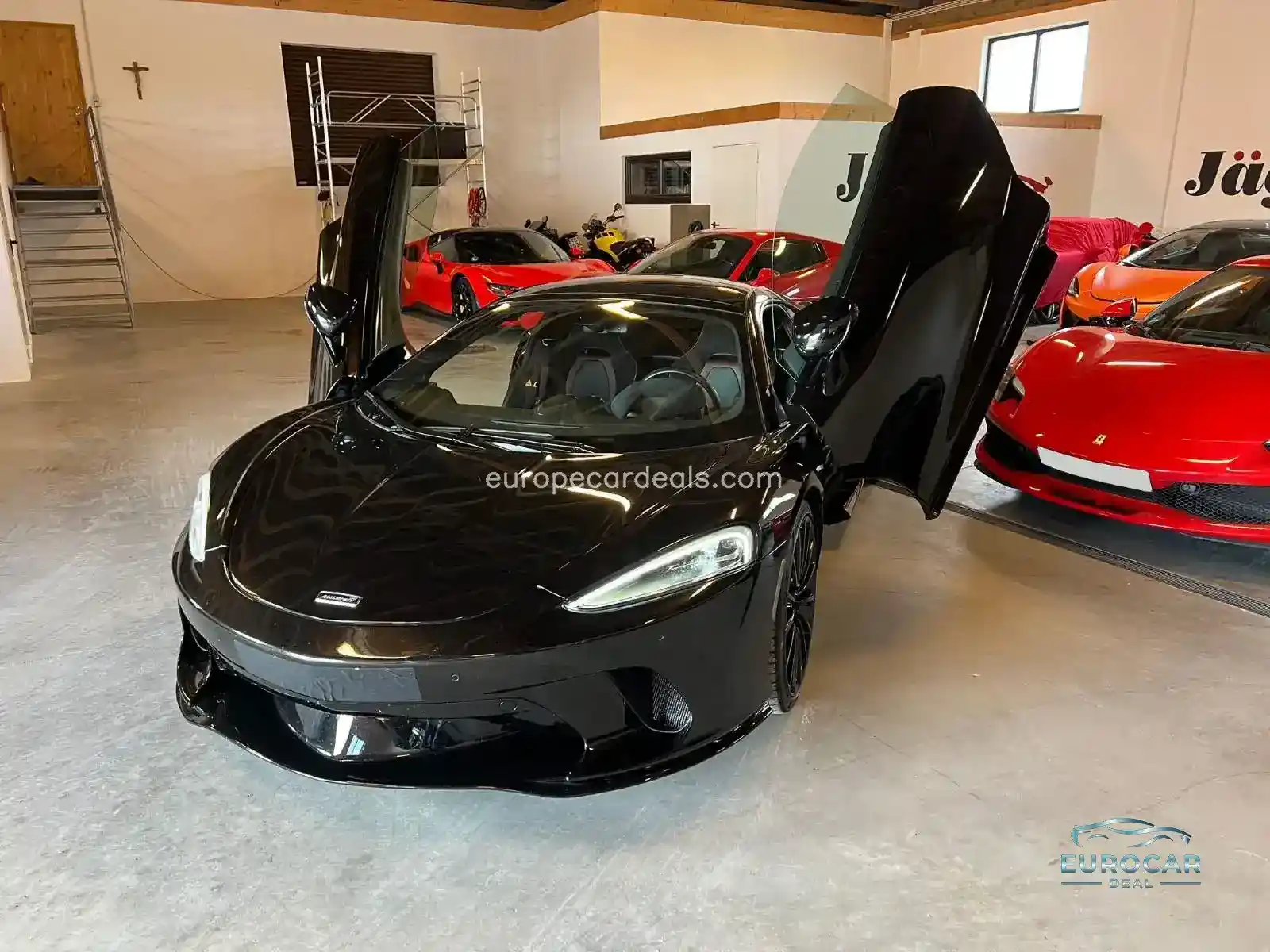 McLaren GT