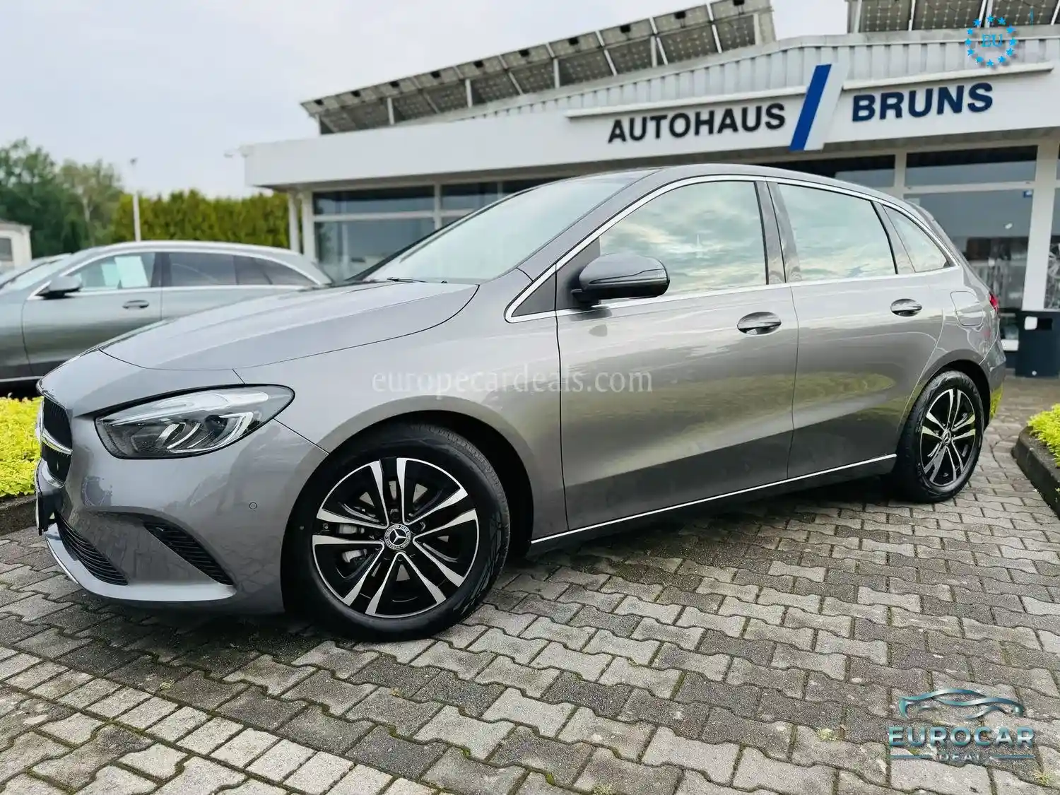 Mercedes-Benz B 200