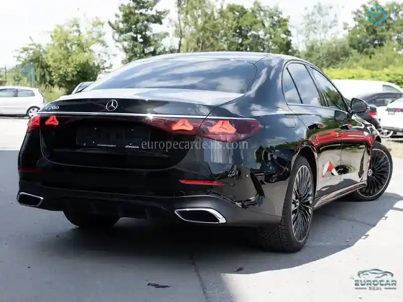 Mercedes-Benz E 200