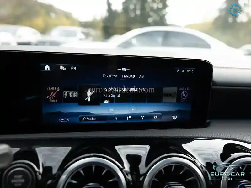Mercedes-Benz CLA 220