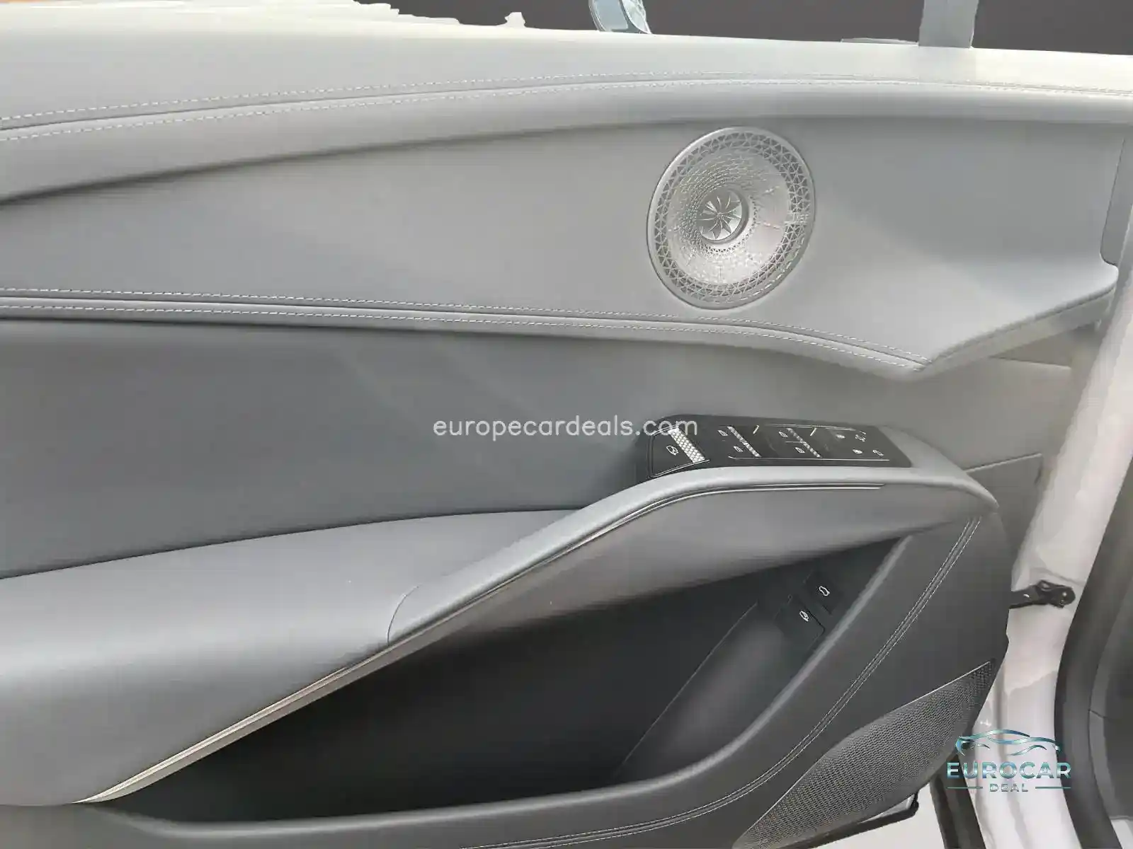 Lotus Eletre
