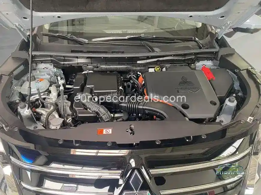 Mitsubishi Plug-in Hybrid Outlander