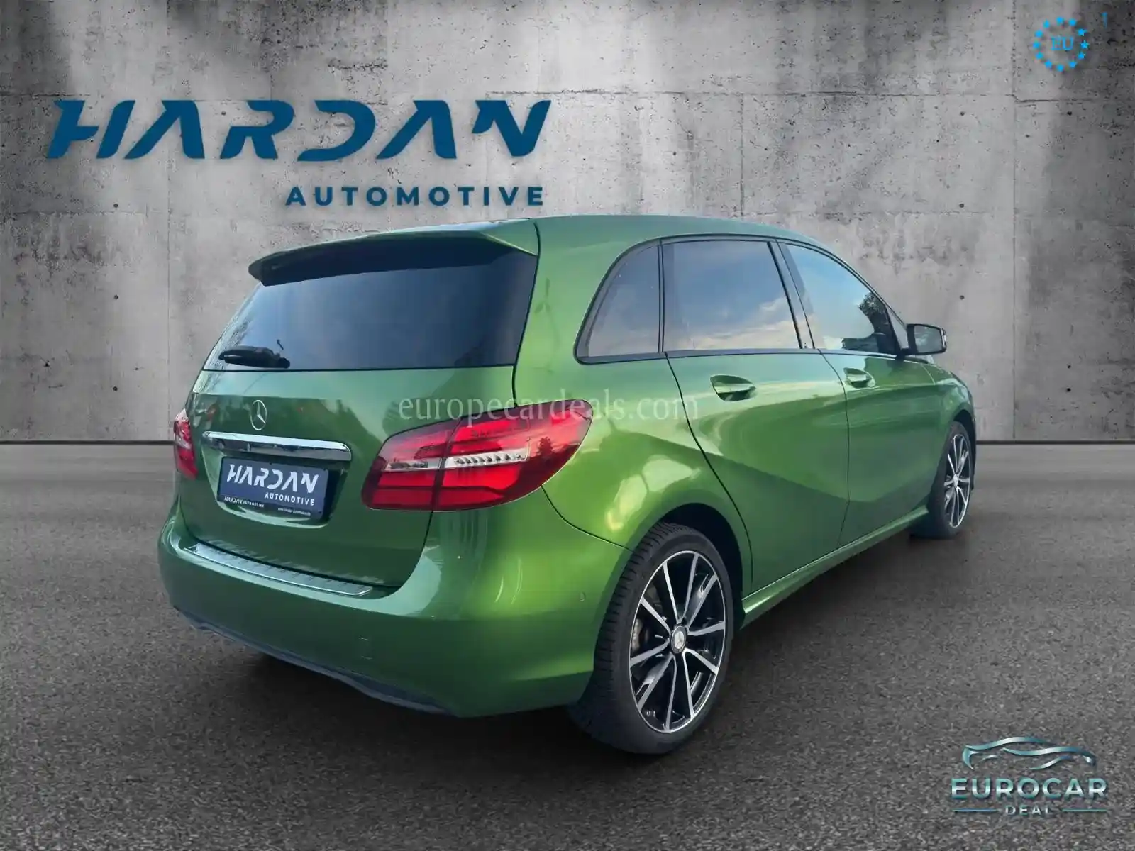 Mercedes-Benz B 180