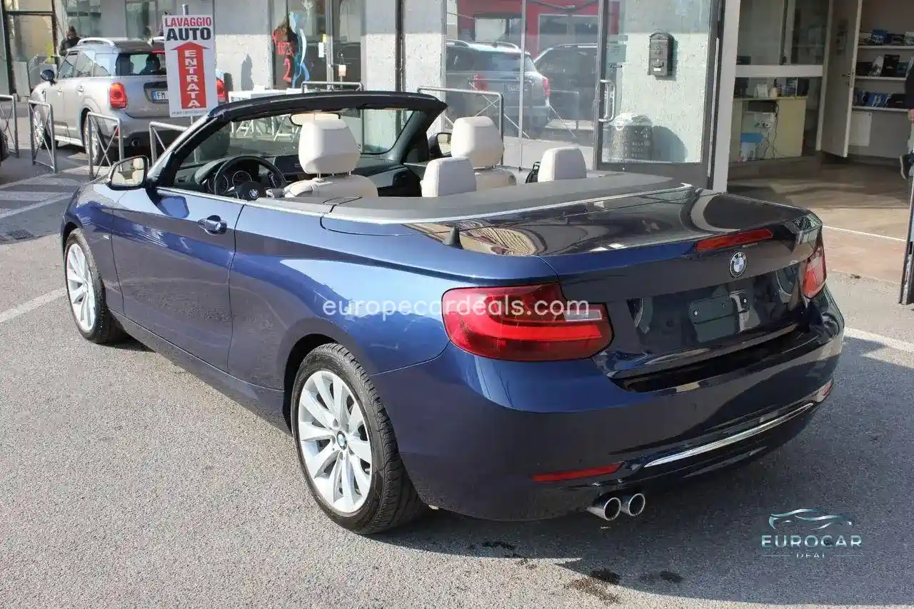 BMW 220