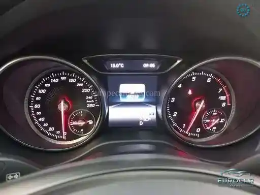 Mercedes-Benz CLA 180 Shooting Brake