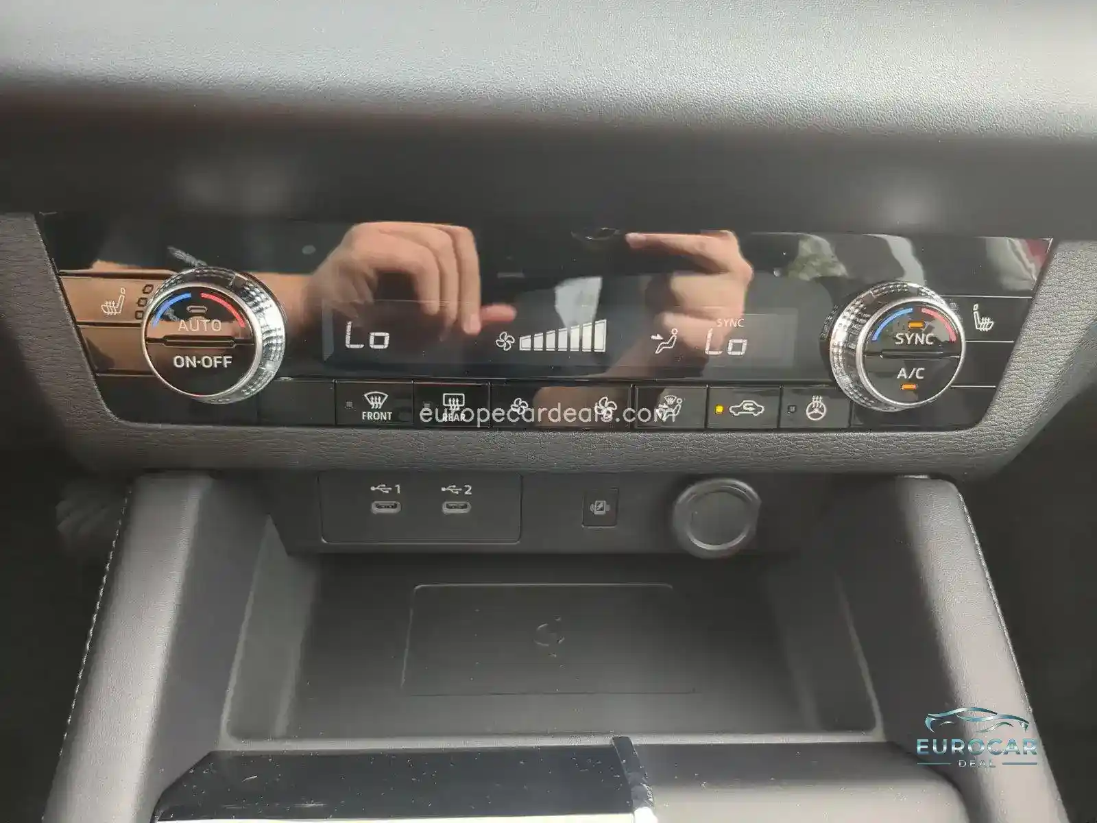 Mitsubishi Plug-in Hybrid Outlander