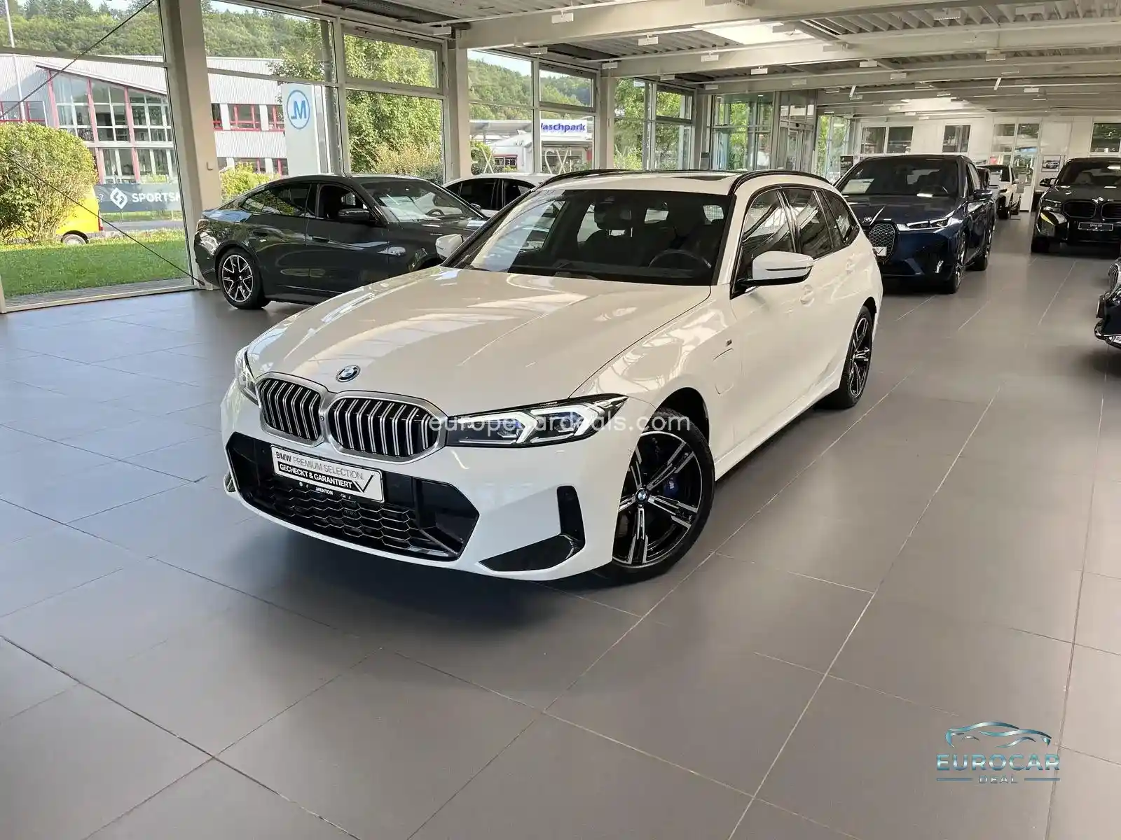 BMW 330