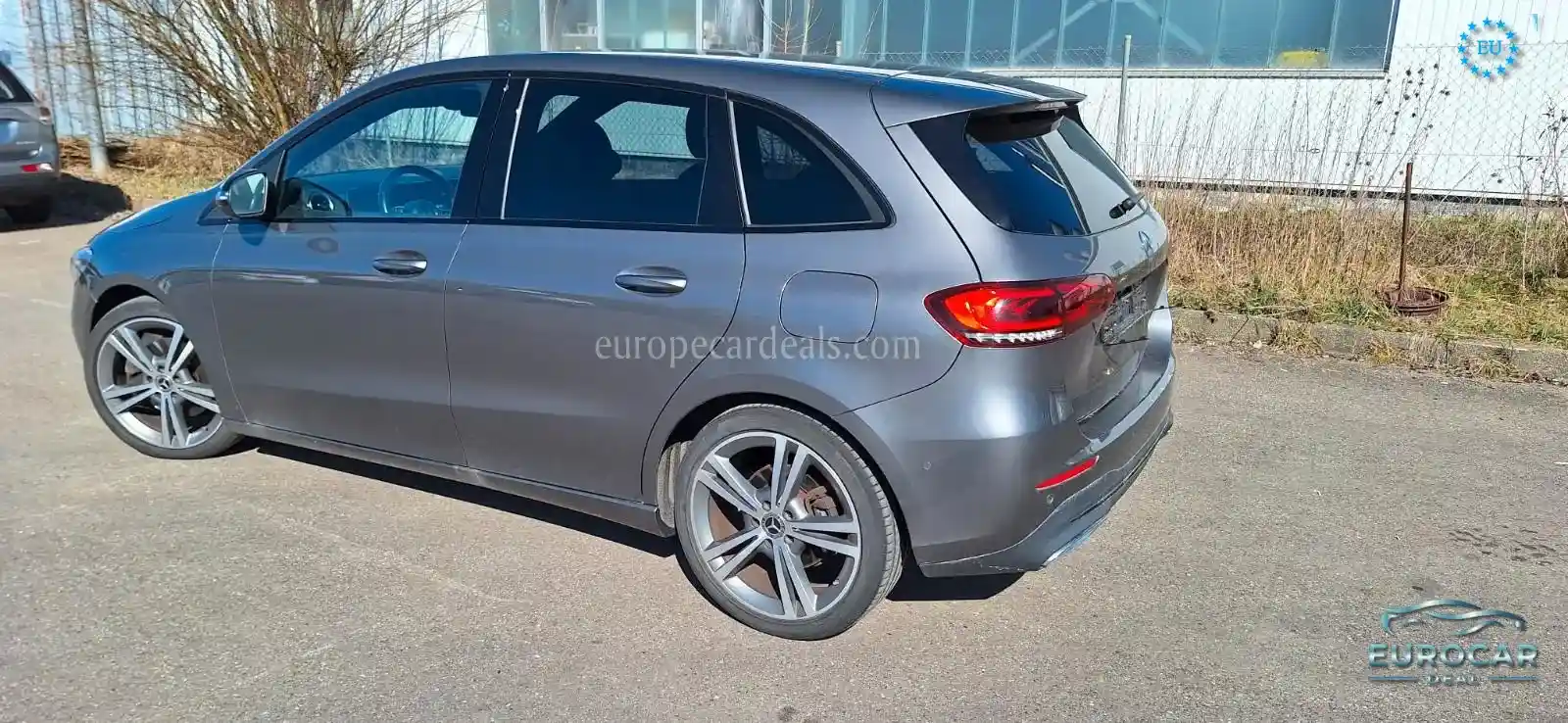 Mercedes-Benz B 220