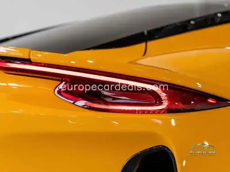 Lotus Emira