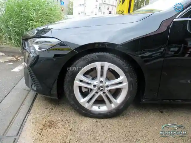 Mercedes-Benz CLA 180 Shooting Brake