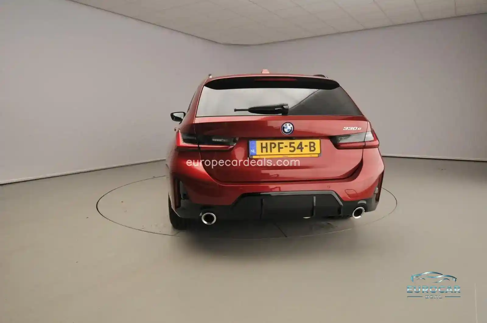 BMW 330