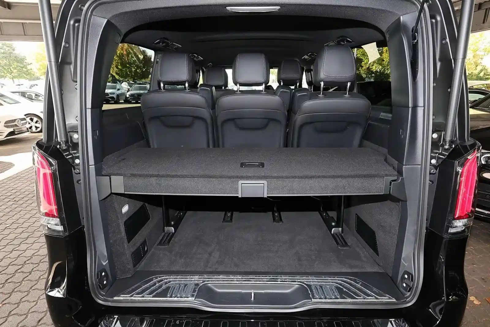 Mercedes-Benz V 250