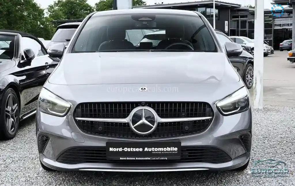 Mercedes-Benz B 200