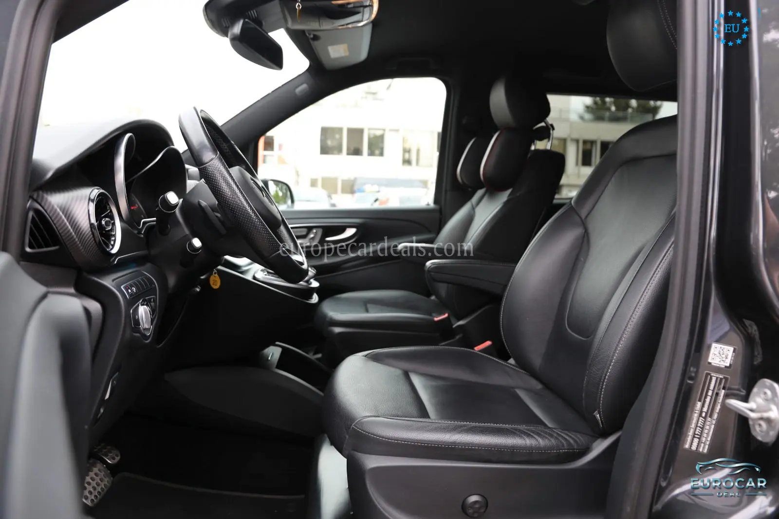 Mercedes-Benz V 220