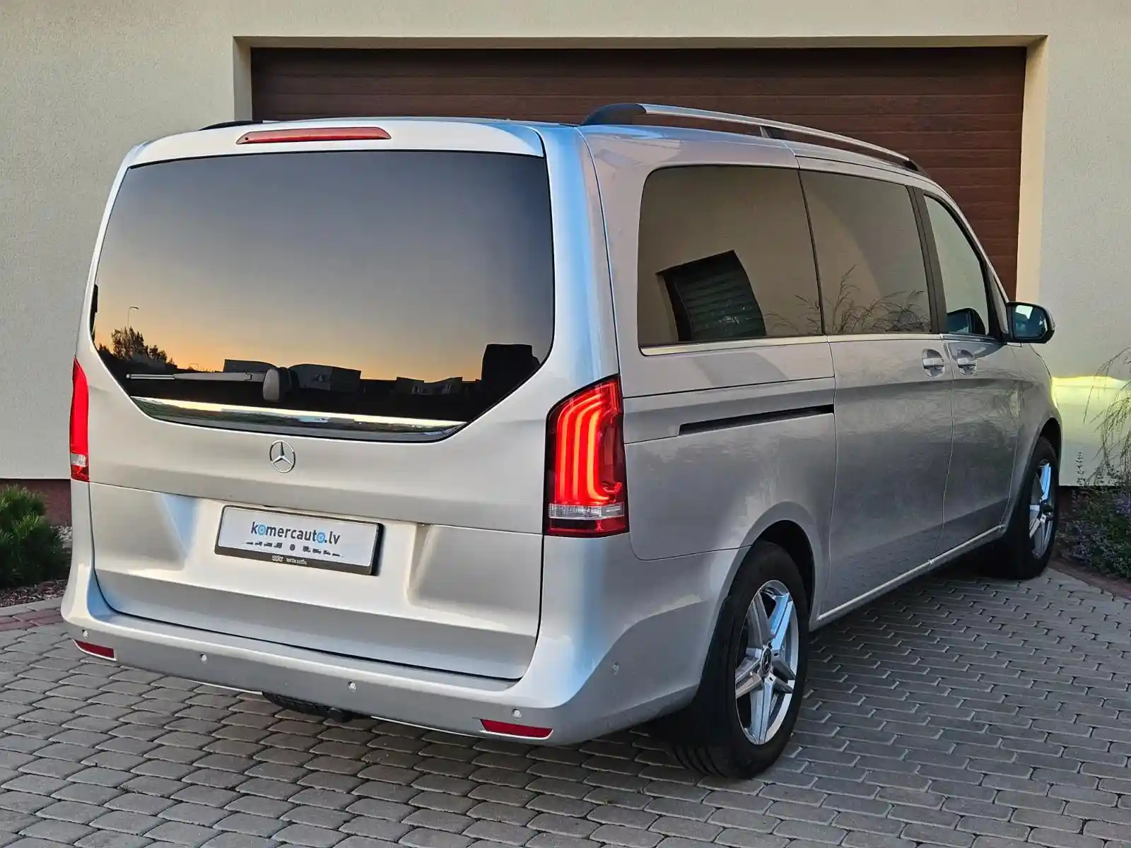 Mercedes-Benz V 200