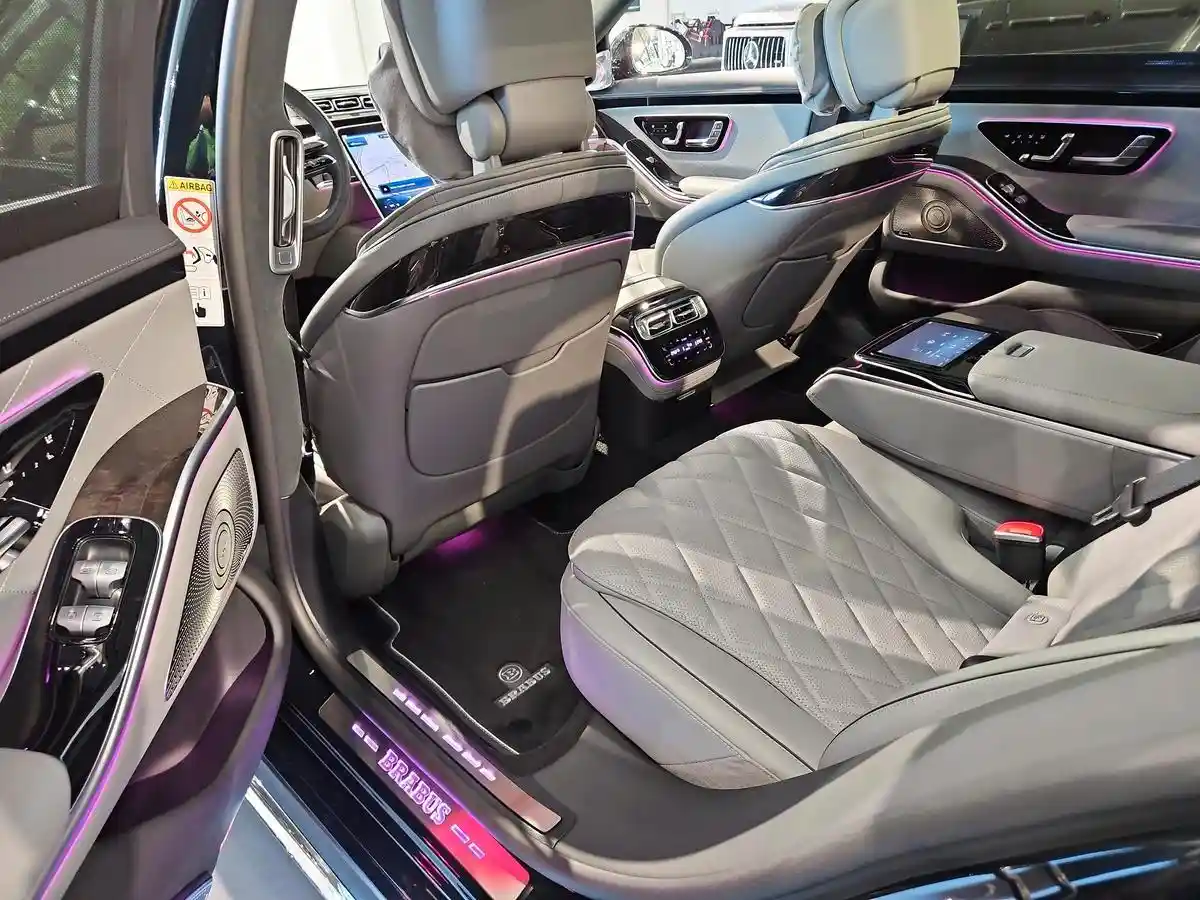 Mercedes-Benz S 500