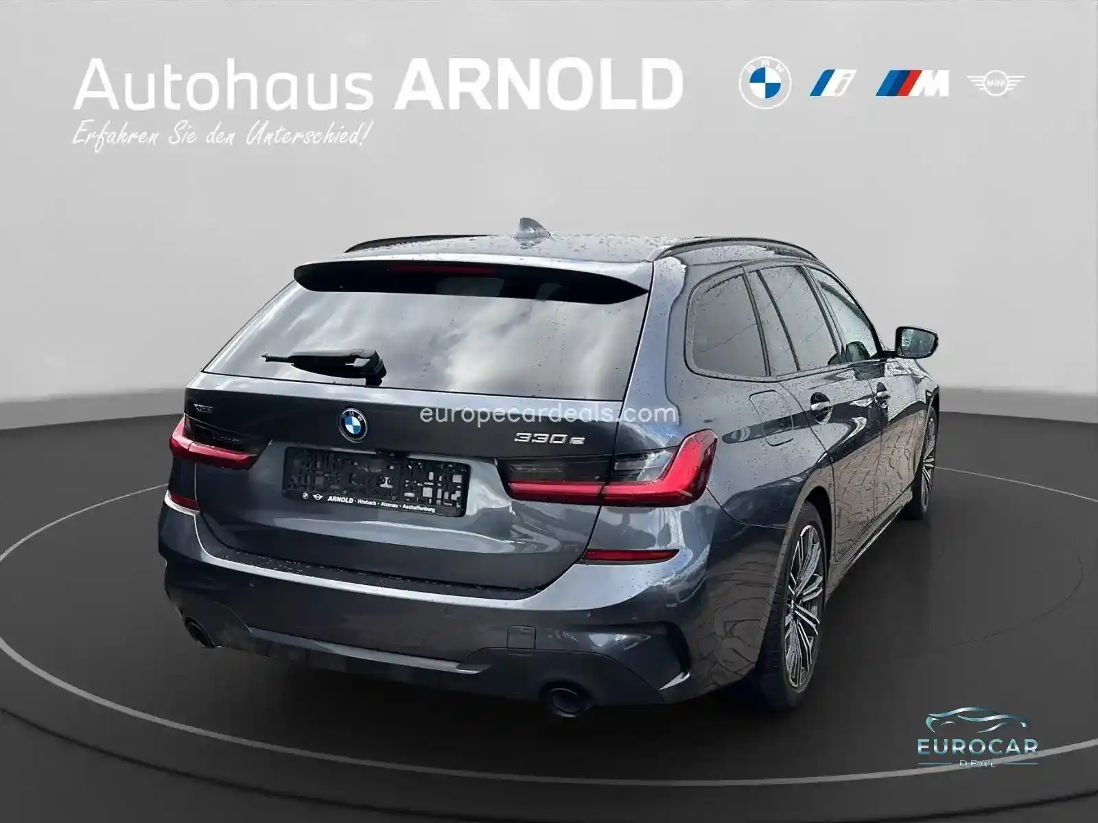 BMW 330
