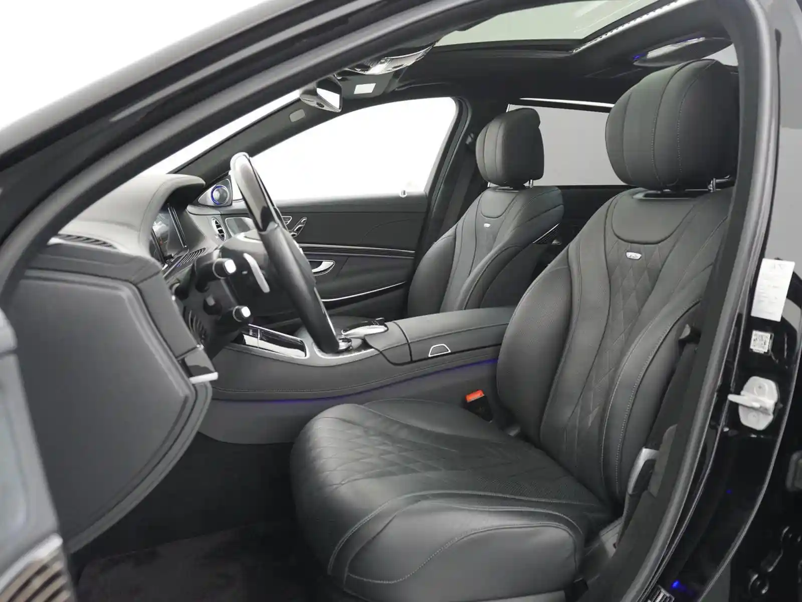 Mercedes-Benz S 600