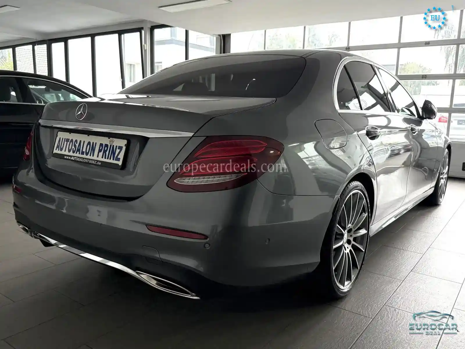 Mercedes-Benz E 200