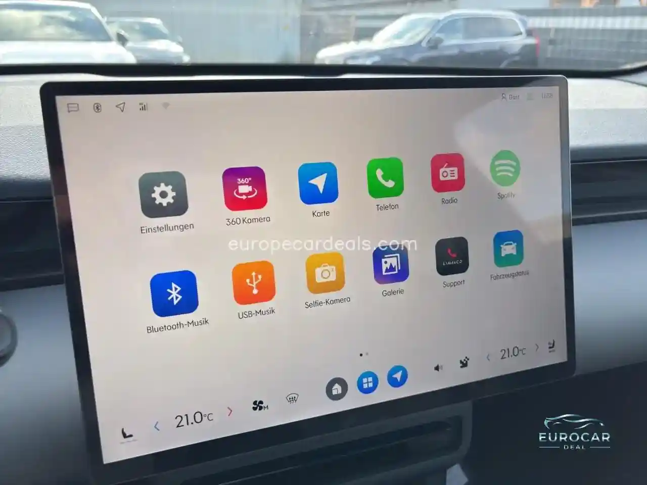 Lynk&Co 02