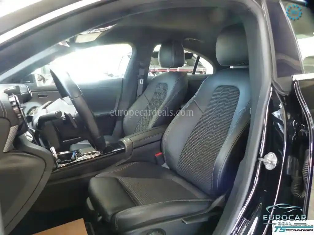 Mercedes-Benz CLA 220