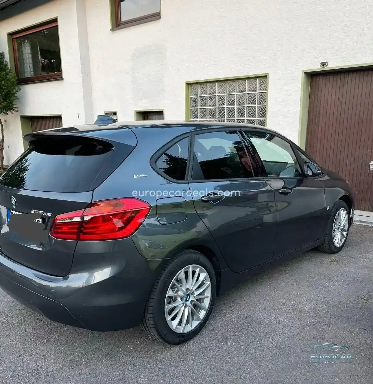 BMW 225